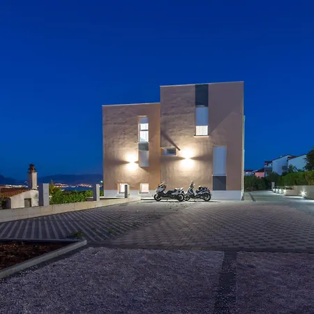 Piramida Apartment Trogir