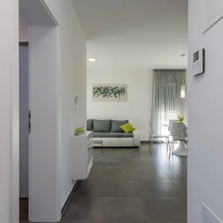 Apartment Piramida