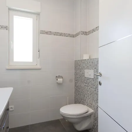 Apartment Piramida