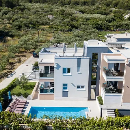 Apartman Piramida