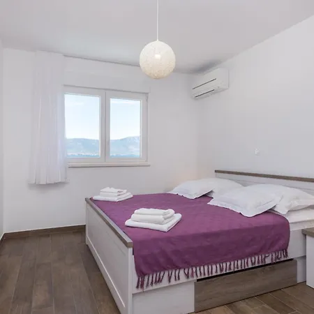 Apartman Piramida *