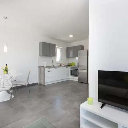 Apartment Piramida *